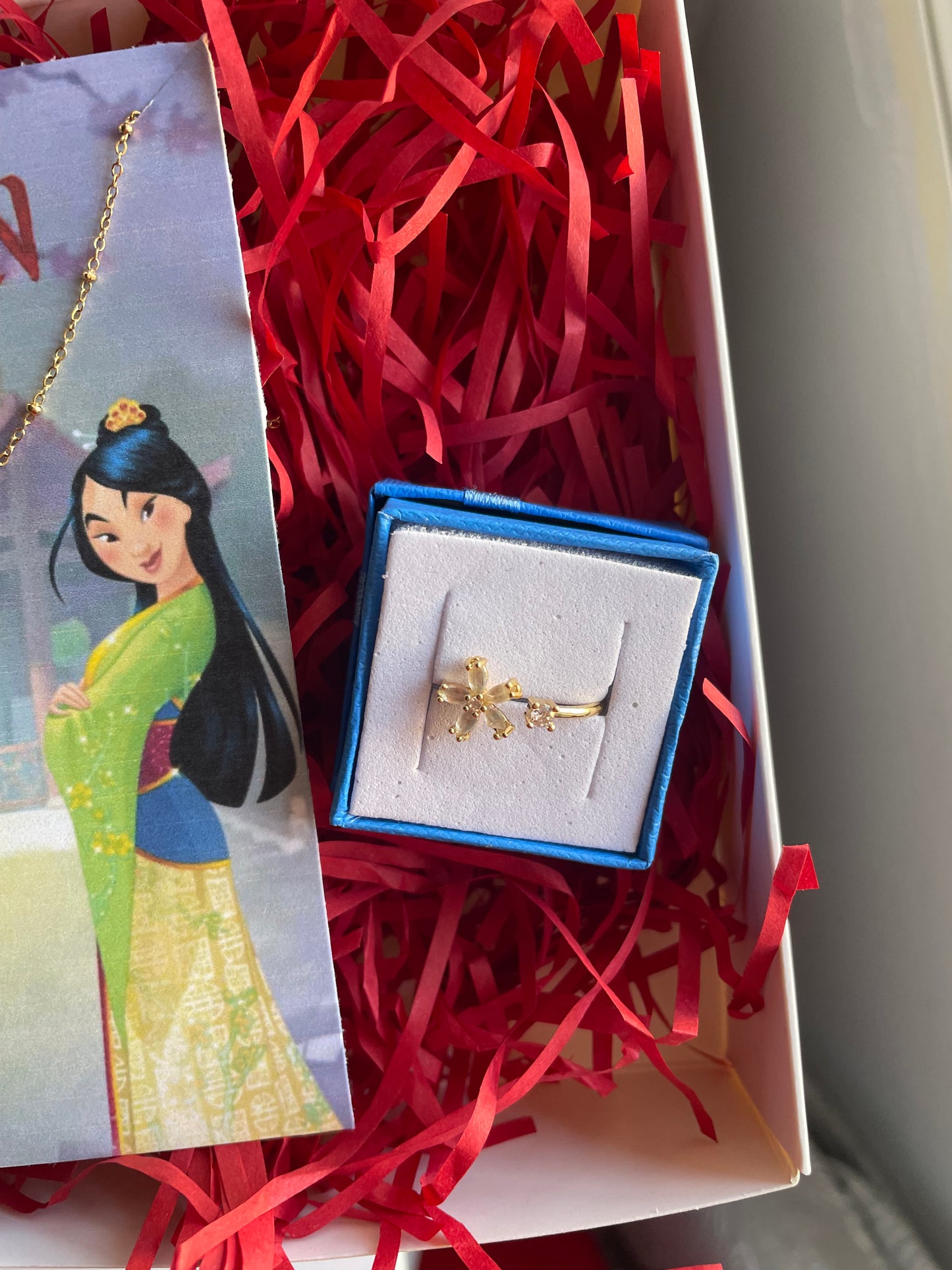 Pack collar y anillo Mulan